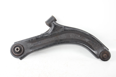 Ричаг передній правий не оригінал Nissan Note (E11) 2006-2013  (85675)