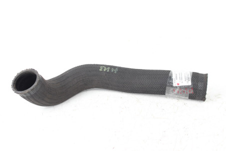 Патрубок интеркулера резина нижний 2.0 Mitsubishi Outlander (CU) 2003-2008 MN180296 (85758)