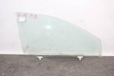 Скло двері переднє праве не оригінал Toyota Corolla E16 (E160) 2013-2018 26022556 (85806)