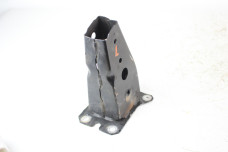 Кронштейн передней балки левый Mazda CX-5 (KF) 2017- KDY03488Y (85864)