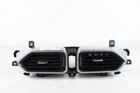 Дефлектор торпедо центральный Mazda CX-5 (KF) 2017- K1236471Y02 (86103)