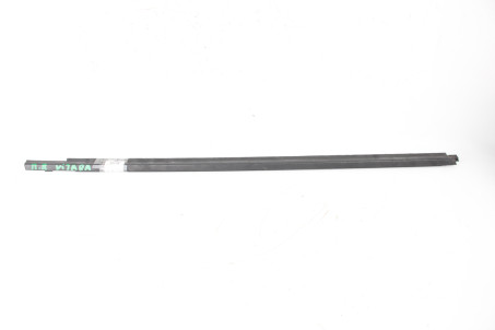 Молдинг скла двері передній правий Suzuki Vitara (LY) 2015- 8381154P00 (86376)