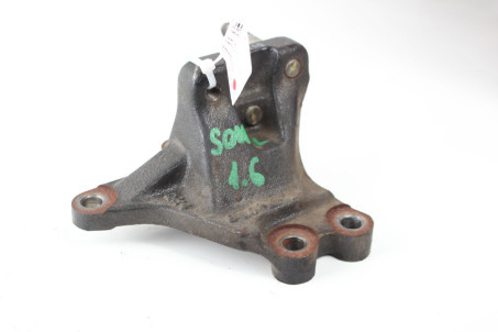 Кронштейн двигателя правый 1.6 Kia Soul (AM) 2008–2013 216702B000 (86480)