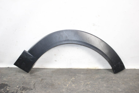 Накладка крыла передняя правая Mazda C-30 Mazda Другие модели DGH951W21 (98125)