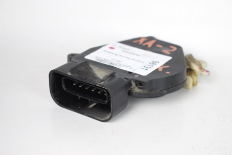 Актуатор крышки багажника Toyota RAV-4 II 2000-2005 6915042030 (98131)