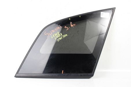 Стекло в кузов заднее левое оригинальная тонировка Suzuki Grand Vitara (JB) 2006-2017 8457065J10 (98204)