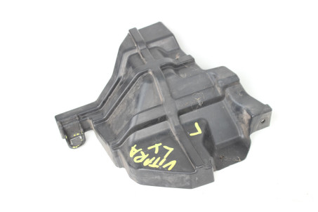 Воздуховод радиатора левый Suzuki Vitara (LY) 2015- 7178254P00 (98265) (кронштейн)