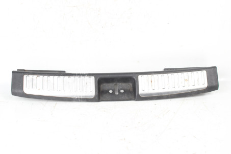 Накладка замку багажника пластик Mitsubishi Outlander (CU) 2003-2008 MN151050HA (98683)