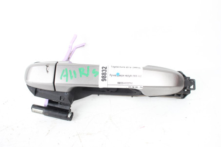 Ручка двері зовнішня лiва задня Toyota Auris 2012-2020 6920402210 (98832)