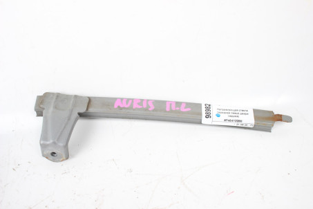 Направляющая стекла передней левой двери (задняя) Toyota Auris 2012-2020 6740412280 (98982)