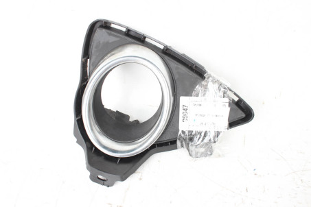 Накладка ПТФ права Toyota Auris 2012-2020 8148102290 (99047)