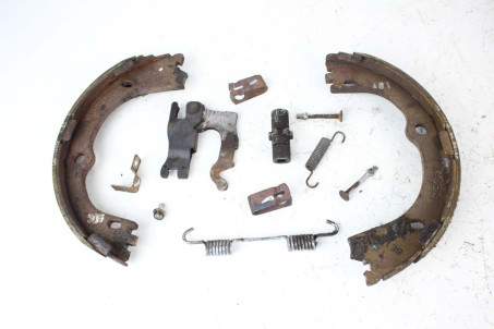 Механізм гальмівний правий Hyundai Tucson (TL) 2015–2020 58305D7A00 (99253)