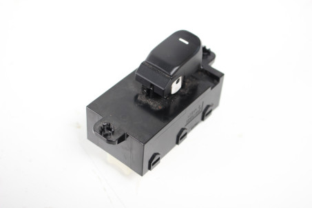 Кнопка склопідіймача одиночна передня права Kia Soul (PS) 2013-2019 93575B2000BF6 (99412)