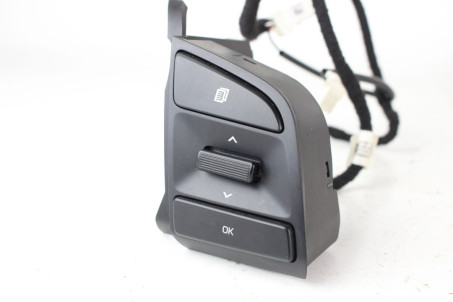 Кнопки управления на руль Hyundai Tucson (TL) 2015–2020 96720D31004X (99474)