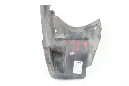 Пильовик заднього бампера правий Toyota Auris 2012-2020 5259102240 (99578)