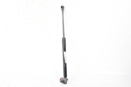 Амортизатор кришки багажника правий Toyota Auris 2012-2020 6895002130 (99581)