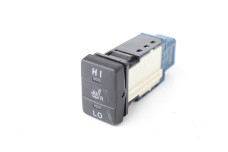 Кнопка підігріву сидіння RH Toyota Auris 2012-2020 8475112100 (99931)
